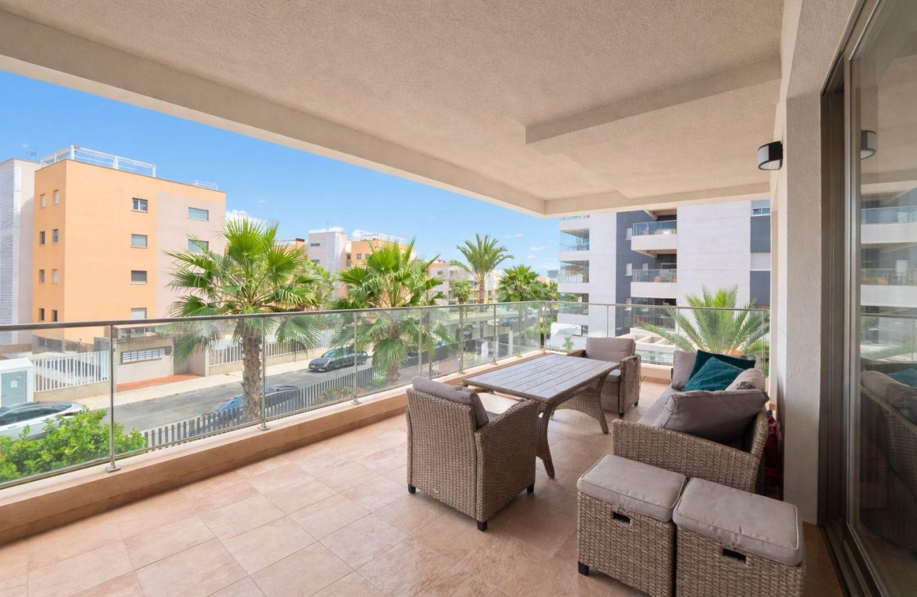 Resale - Apartment -
Orihuela Costa - Villamartín