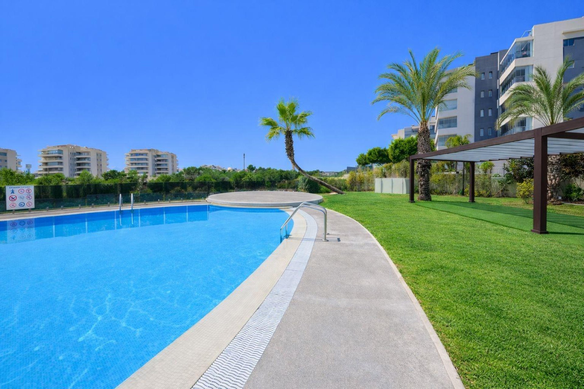 Resale - Apartment -
Orihuela Costa - Villamartín