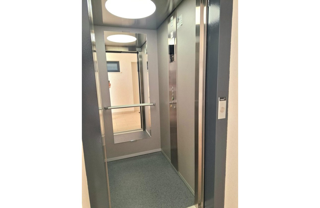 Resale - Apartment -
Orihuela Costa - Villamartín