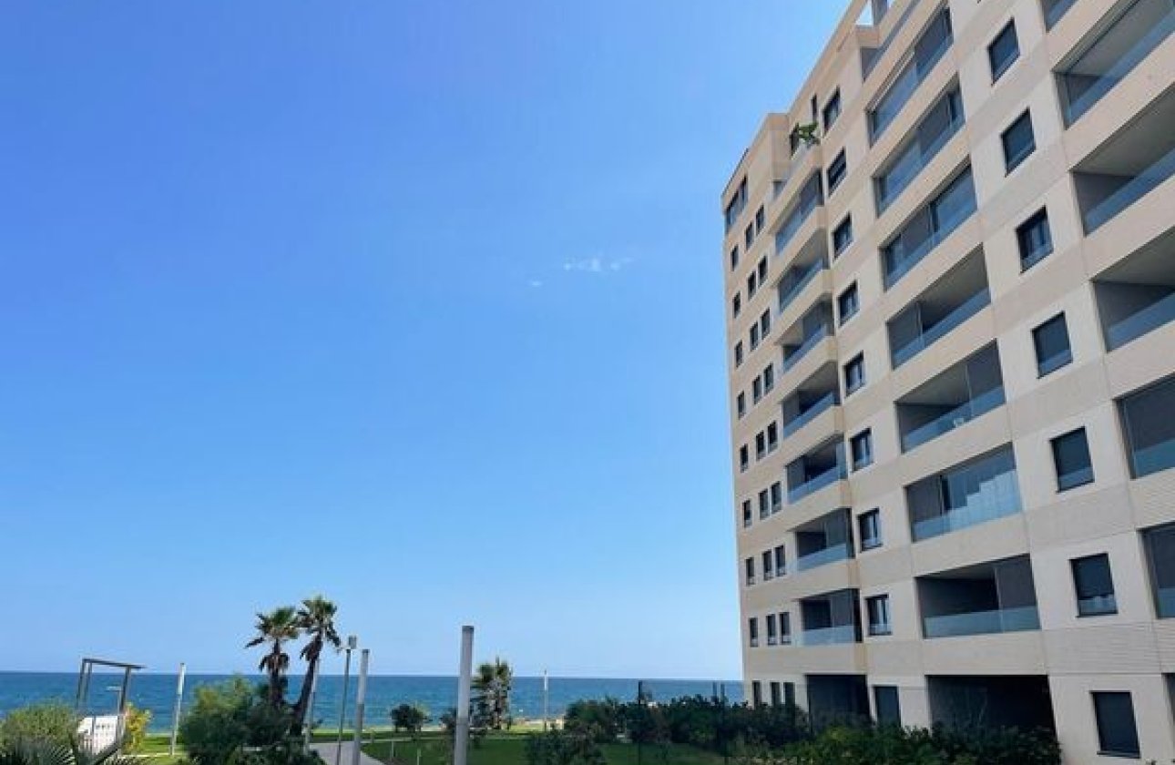 Resale - Apartment Penthouse -
Punta Prima - Costa Blanca