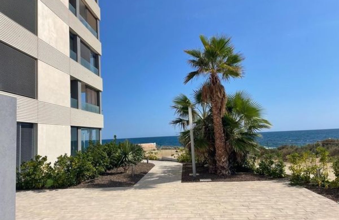Resale - Apartment Penthouse -
Punta Prima - Costa Blanca