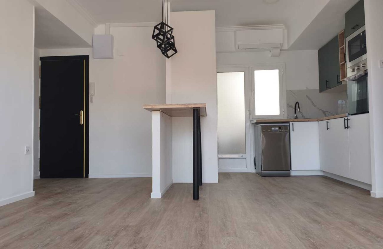 Resale - Apartment Penthouse -
Punta Prima - Costa Blanca
