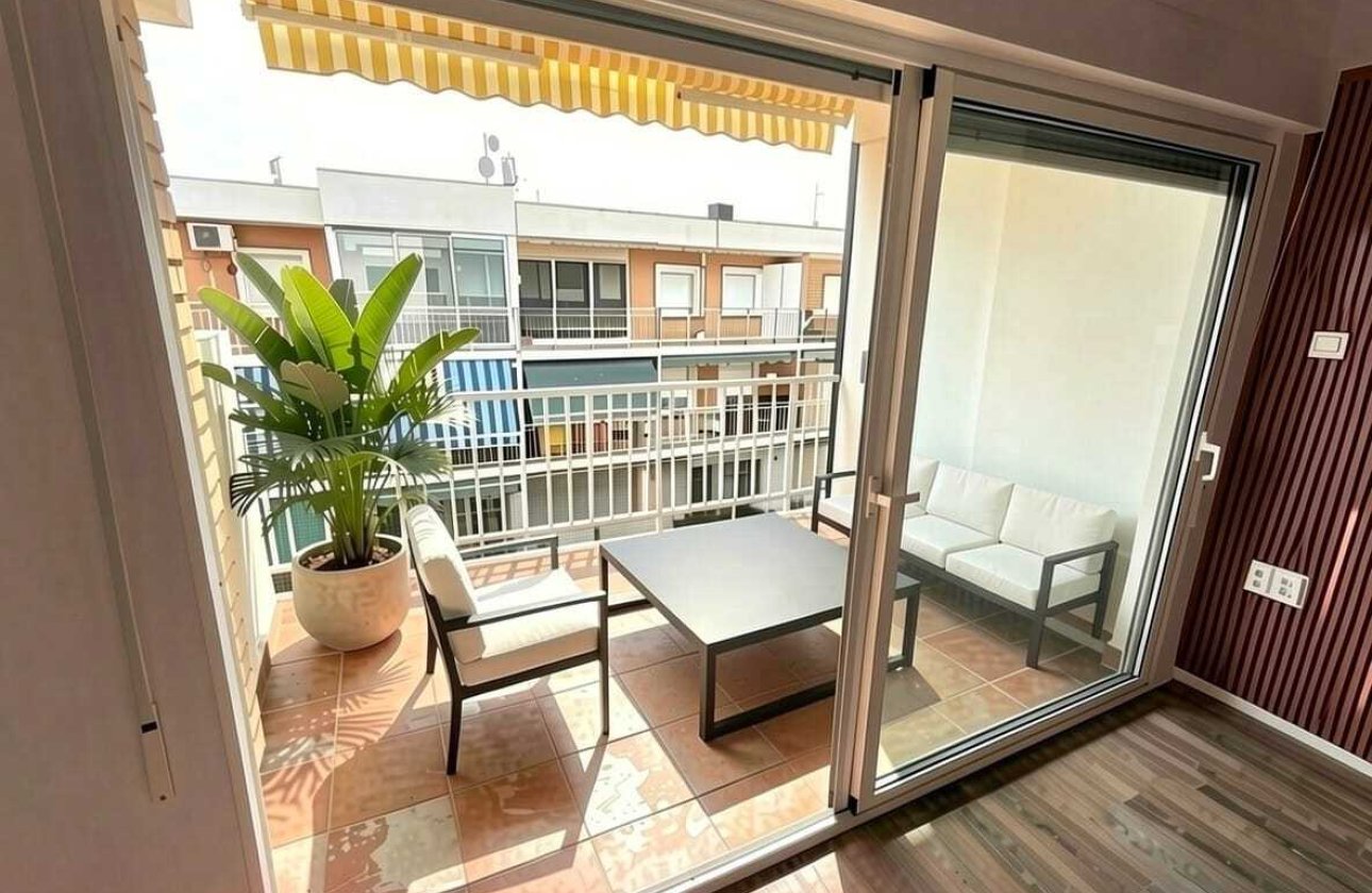 Resale - Apartment Penthouse -
Punta Prima - Costa Blanca