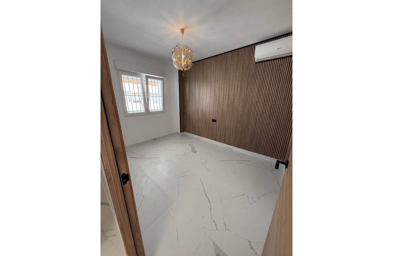 Resale - Apartment Penthouse -
Torrevieja - Costa Blanca