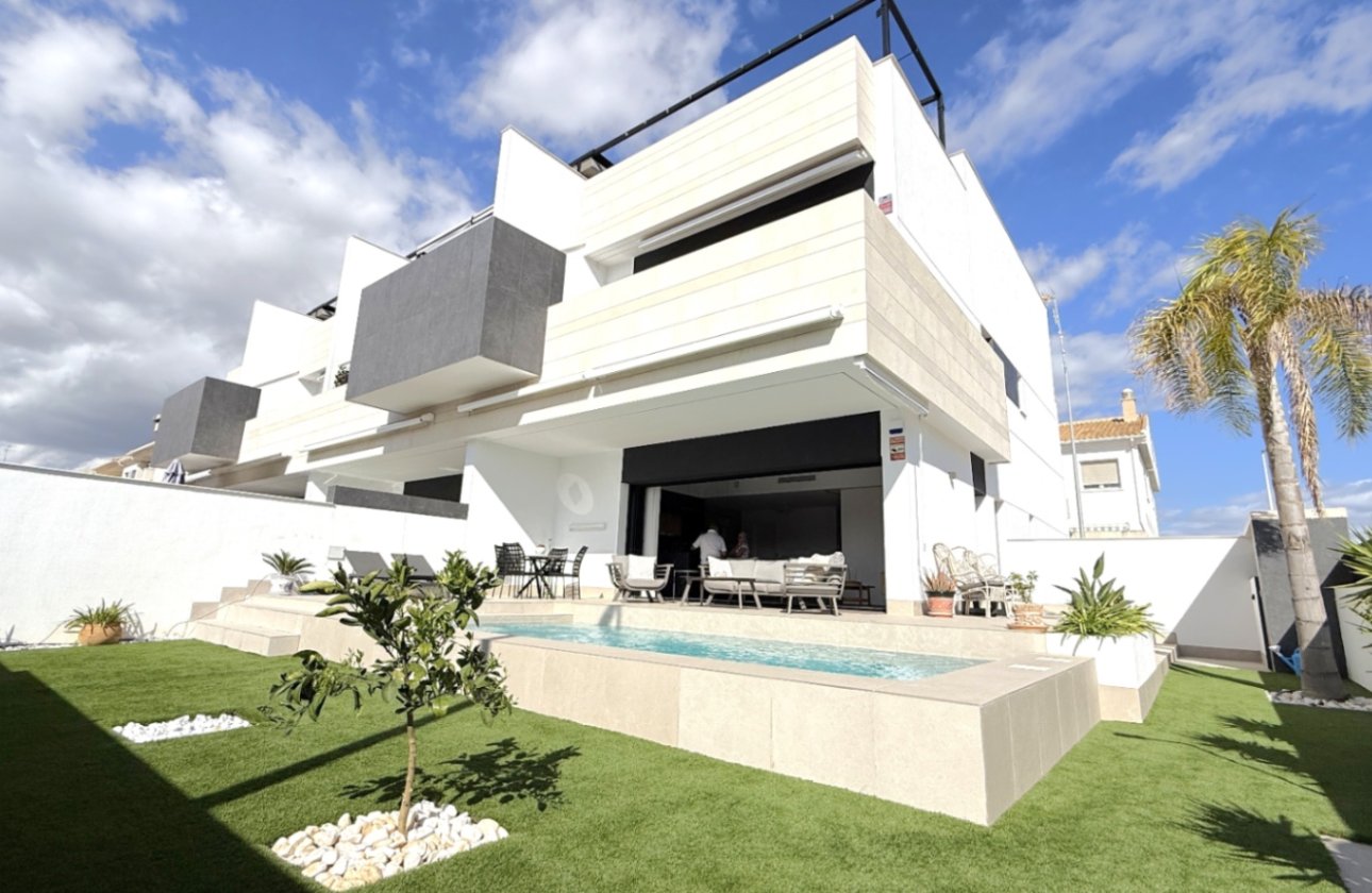 Resale - Apartment -
Pilar de la Horadada - Costa Blanca