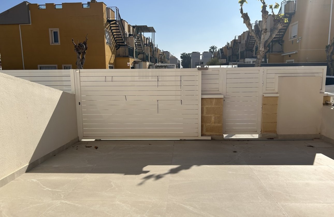 Resale - Apartment -
Pilar de la Horadada - Costa Blanca