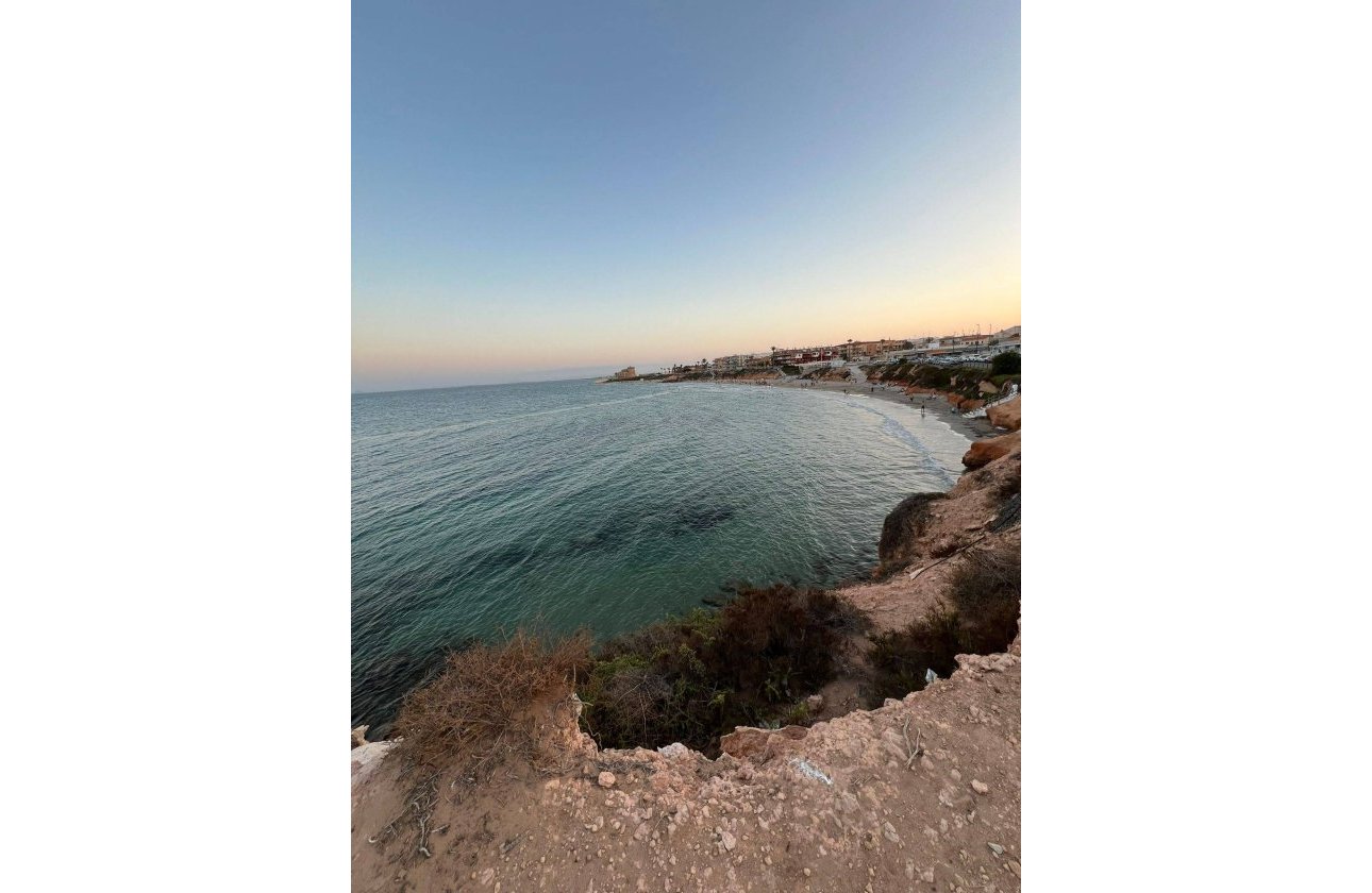 Resale - Apartment -
Pilar de la Horadada - La Torre De La Horadada