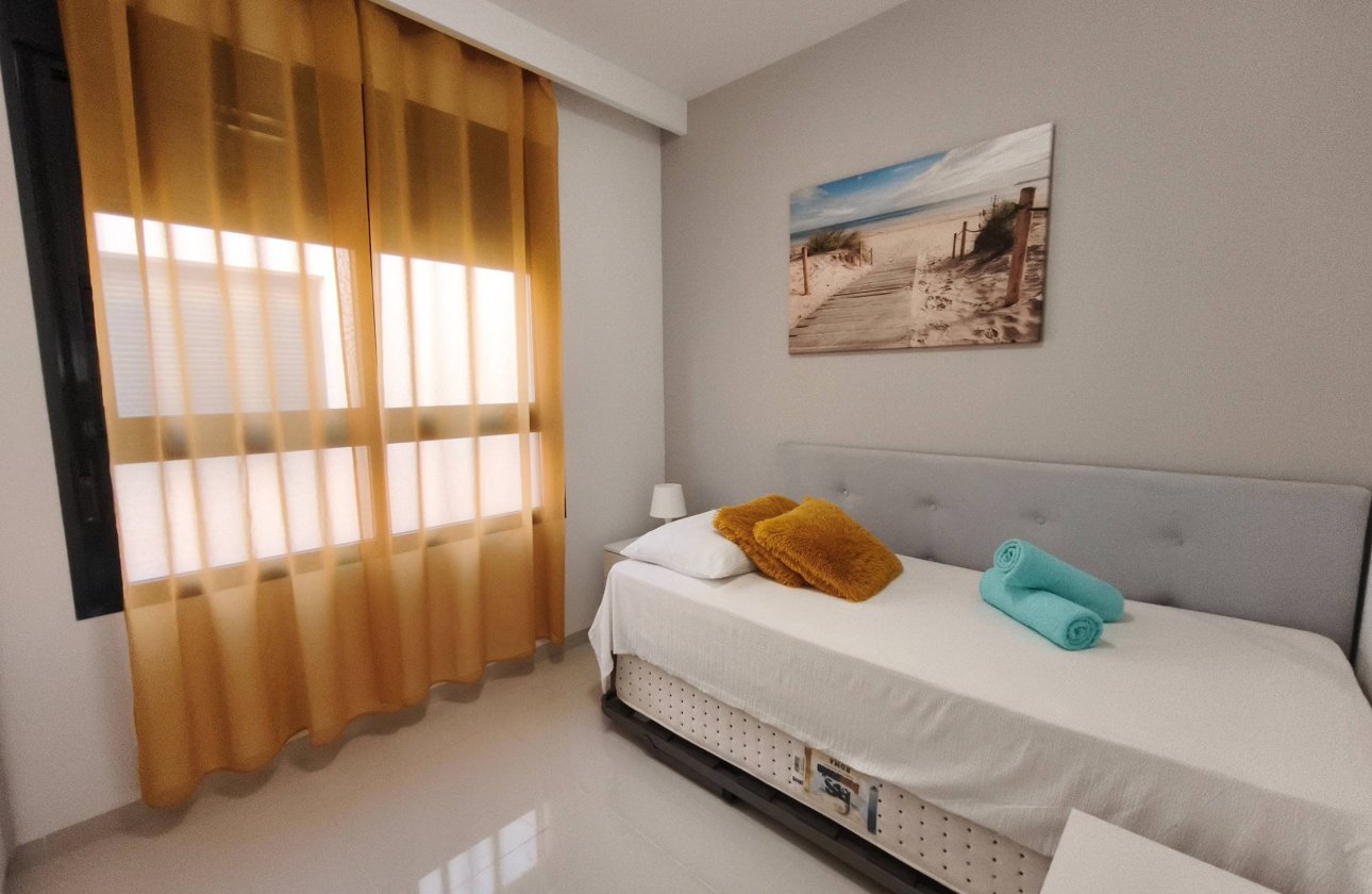 Resale - Apartment -
Pilar de la Horadada - La Torre De La Horadada