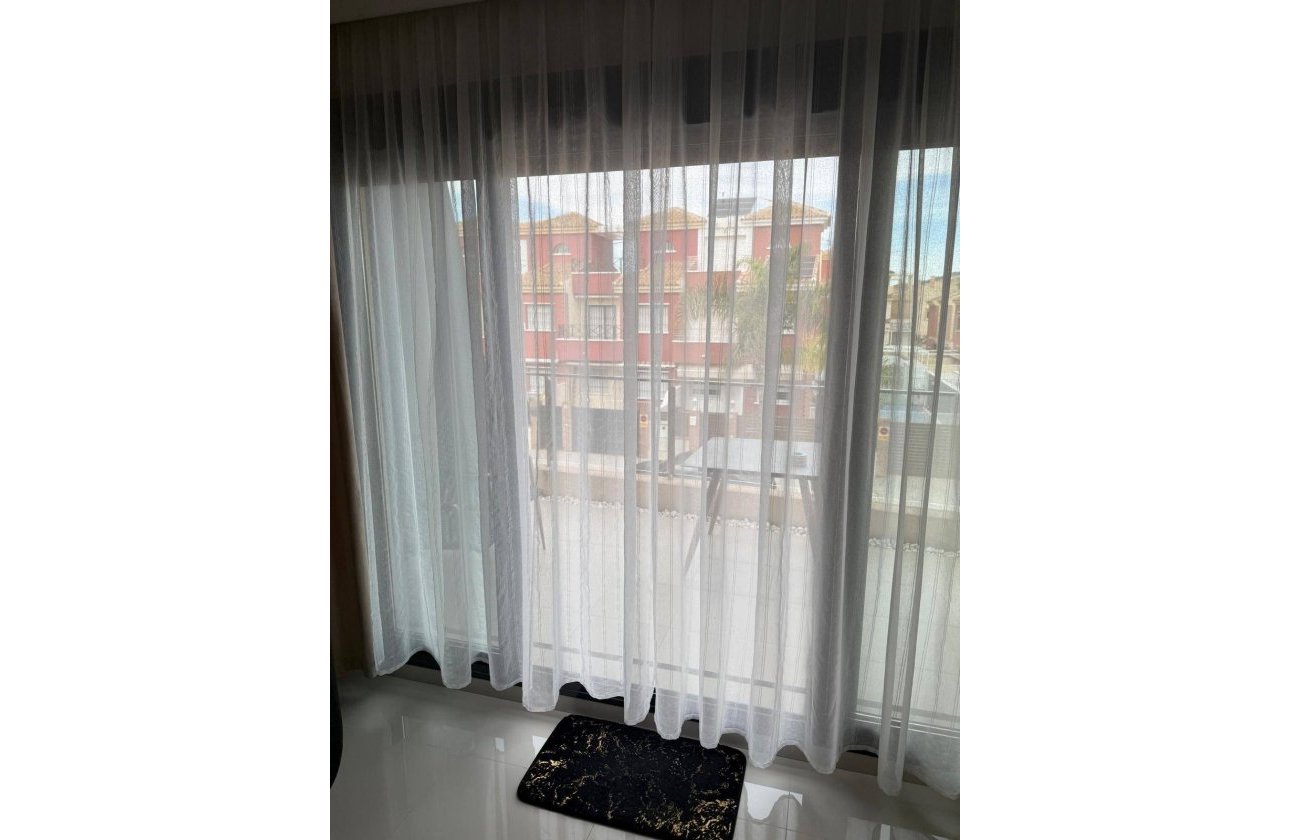 Resale - Apartment -
Pilar de la Horadada - La Torre De La Horadada