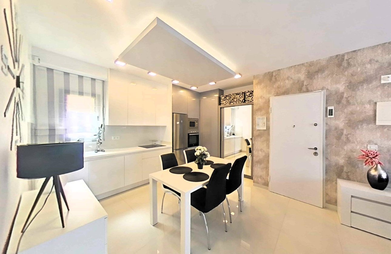 Resale - Apartment -
Pilar de la Horadada - La Torre De La Horadada