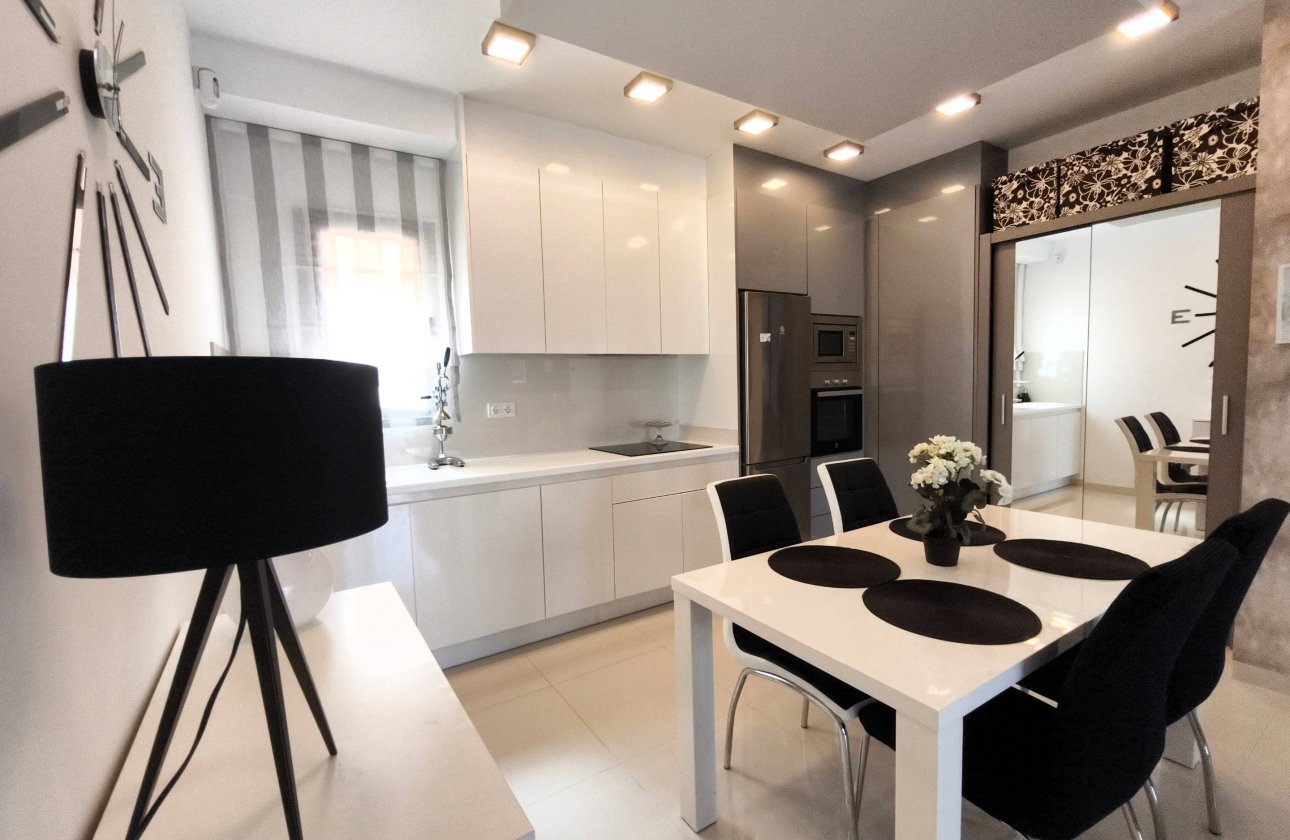 Resale - Apartment -
Pilar de la Horadada - La Torre De La Horadada