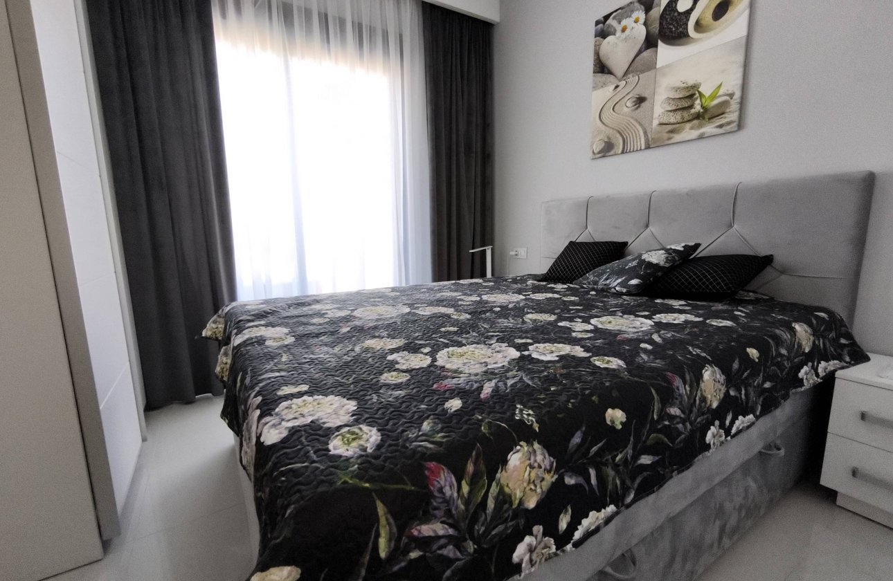 Resale - Apartment -
Pilar de la Horadada - La Torre De La Horadada