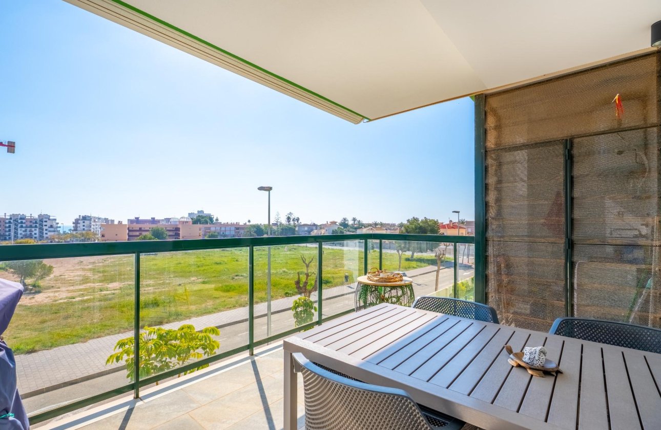 Resale - Apartment -
Pilar de la Horadada - Mil Palmeras