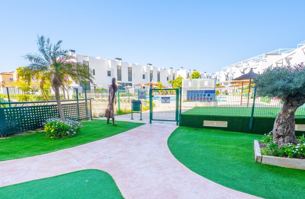 Resale - Apartment -
Pilar de la Horadada - Mil Palmeras