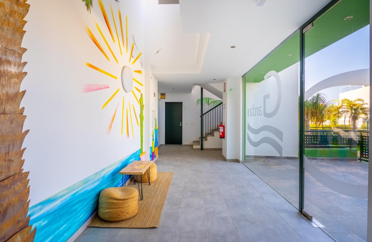 Resale - Apartment -
Pilar de la Horadada - Mil Palmeras