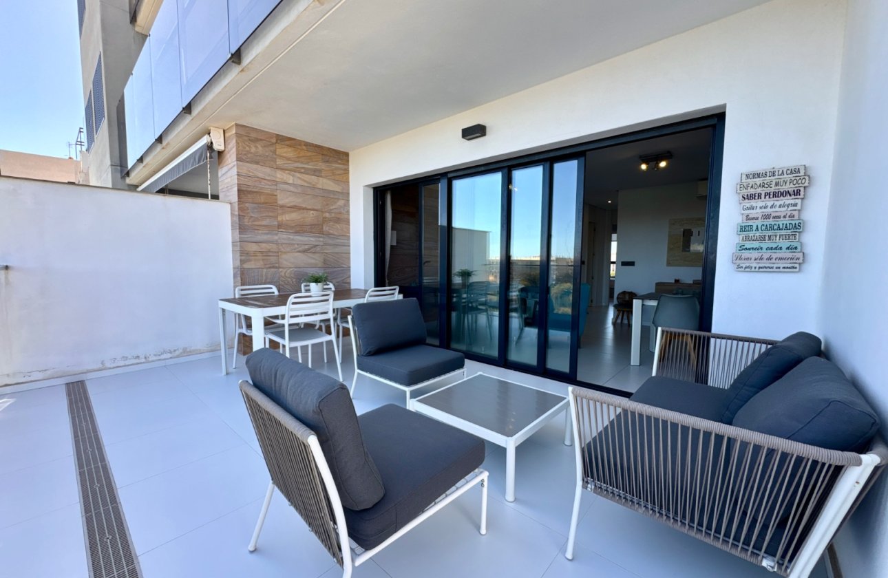 Resale - Apartment -
Pilar de la Horadada - Mil Palmeras