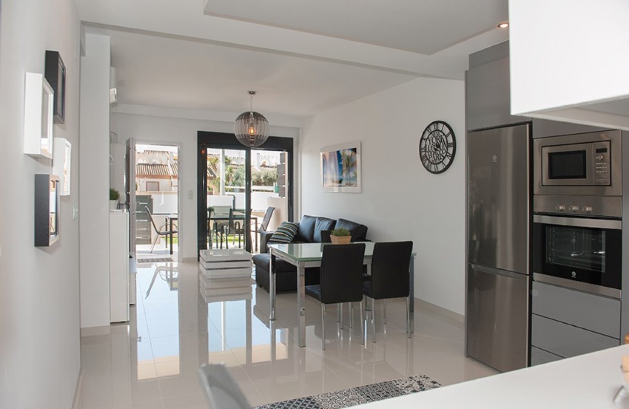 Resale - Apartment -
Pilar de la Horadada - Mil Palmeras