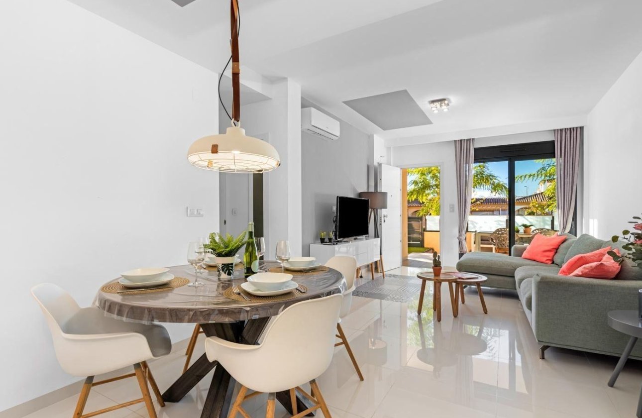 Resale - Apartment -
Pilar de la Horadada - Pueblo Latino