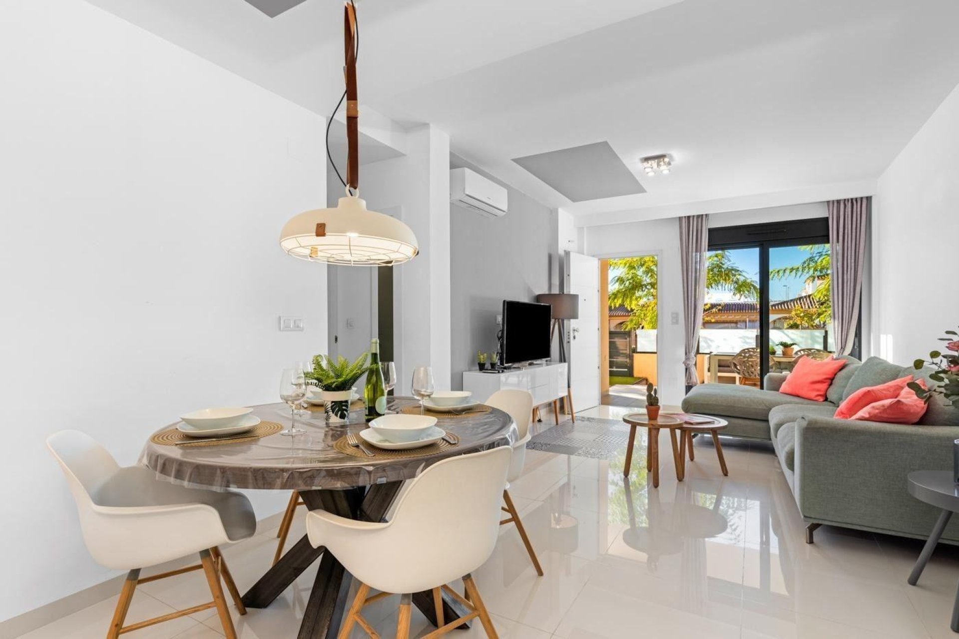 Resale - Apartment -
Pilar de la Horadada - Pueblo Latino