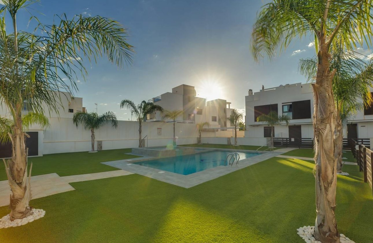 Resale - Apartment -
Pilar de la Horadada - Torre De La Horadada