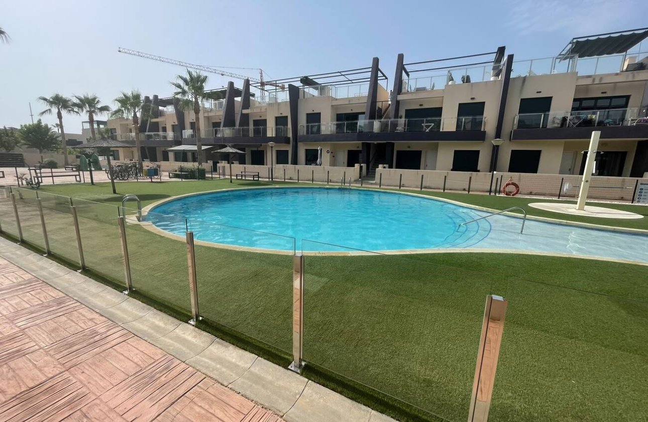 Resale - Apartment -
Pilar de la Horadada - Torre De La Horadada