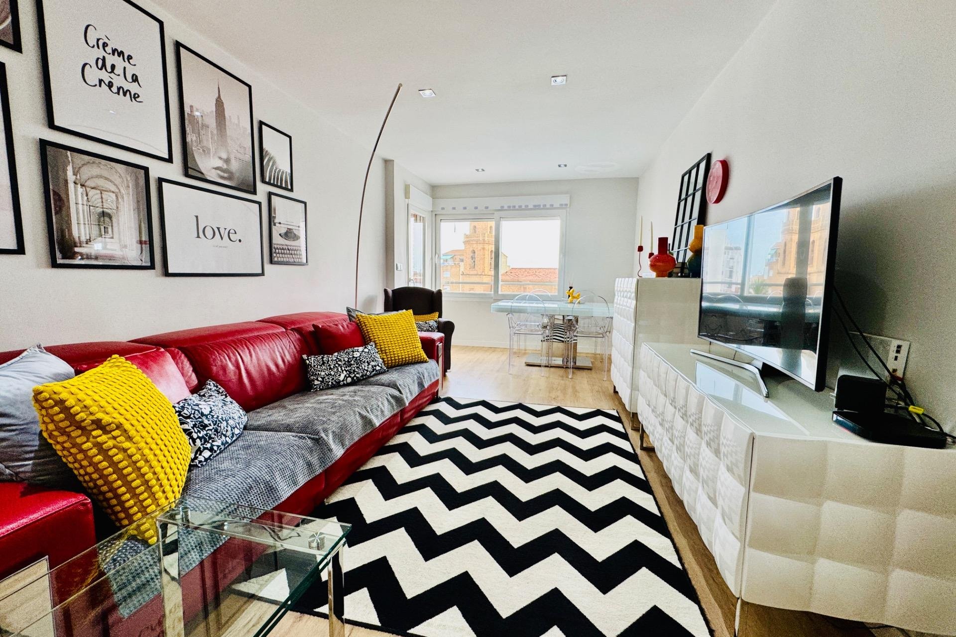 Resale - Apartment -
Pilar de la Horadada - Zona Pueblo