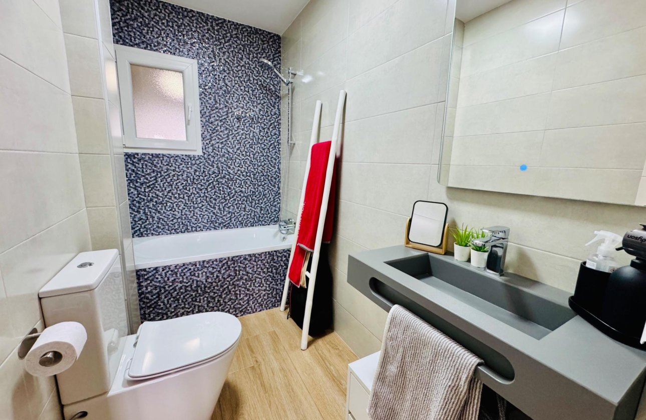 Resale - Apartment -
Pilar de la Horadada - Zona Pueblo