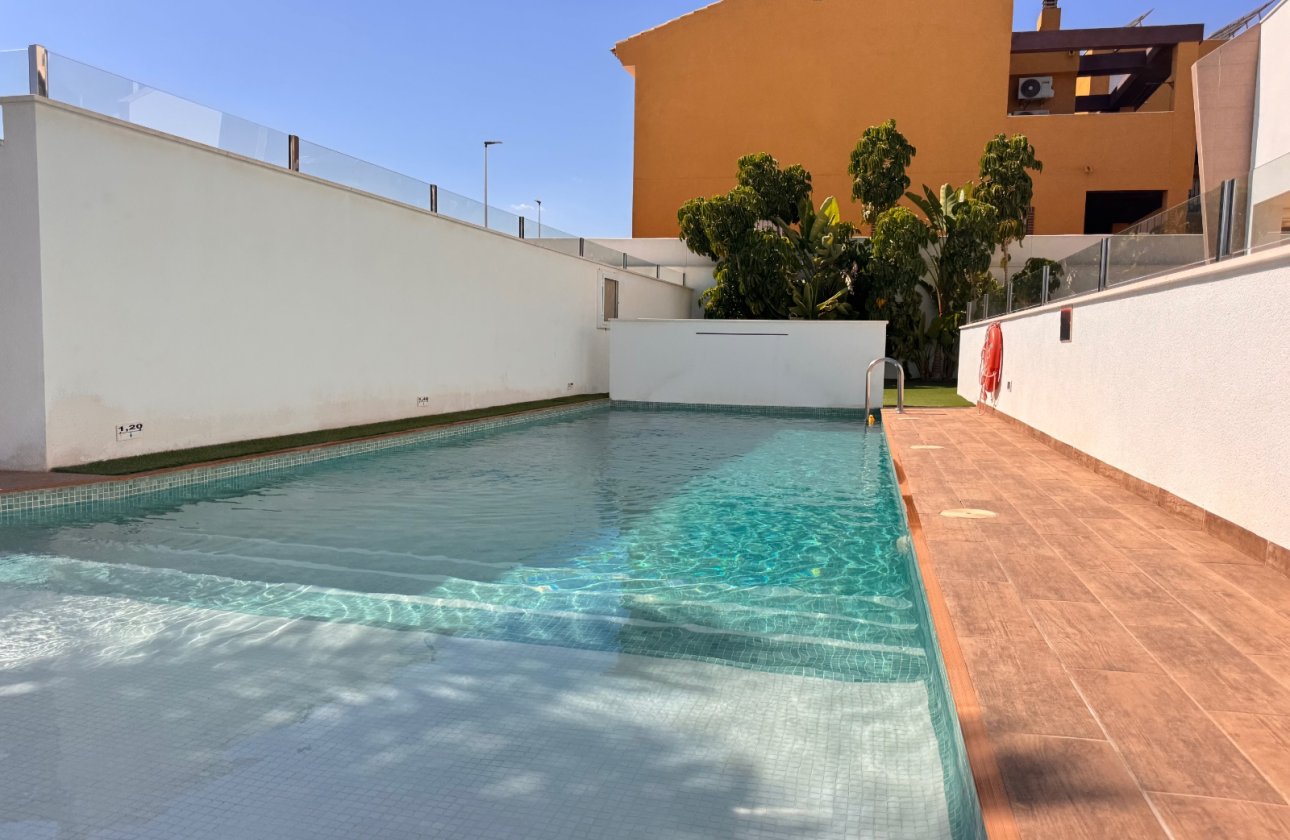 Resale - Apartment -
Pilar de la Horadada