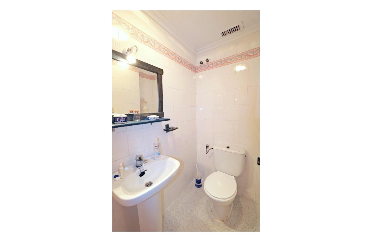 Resale - Apartment -
Playa Del Acequion - Costa Blanca