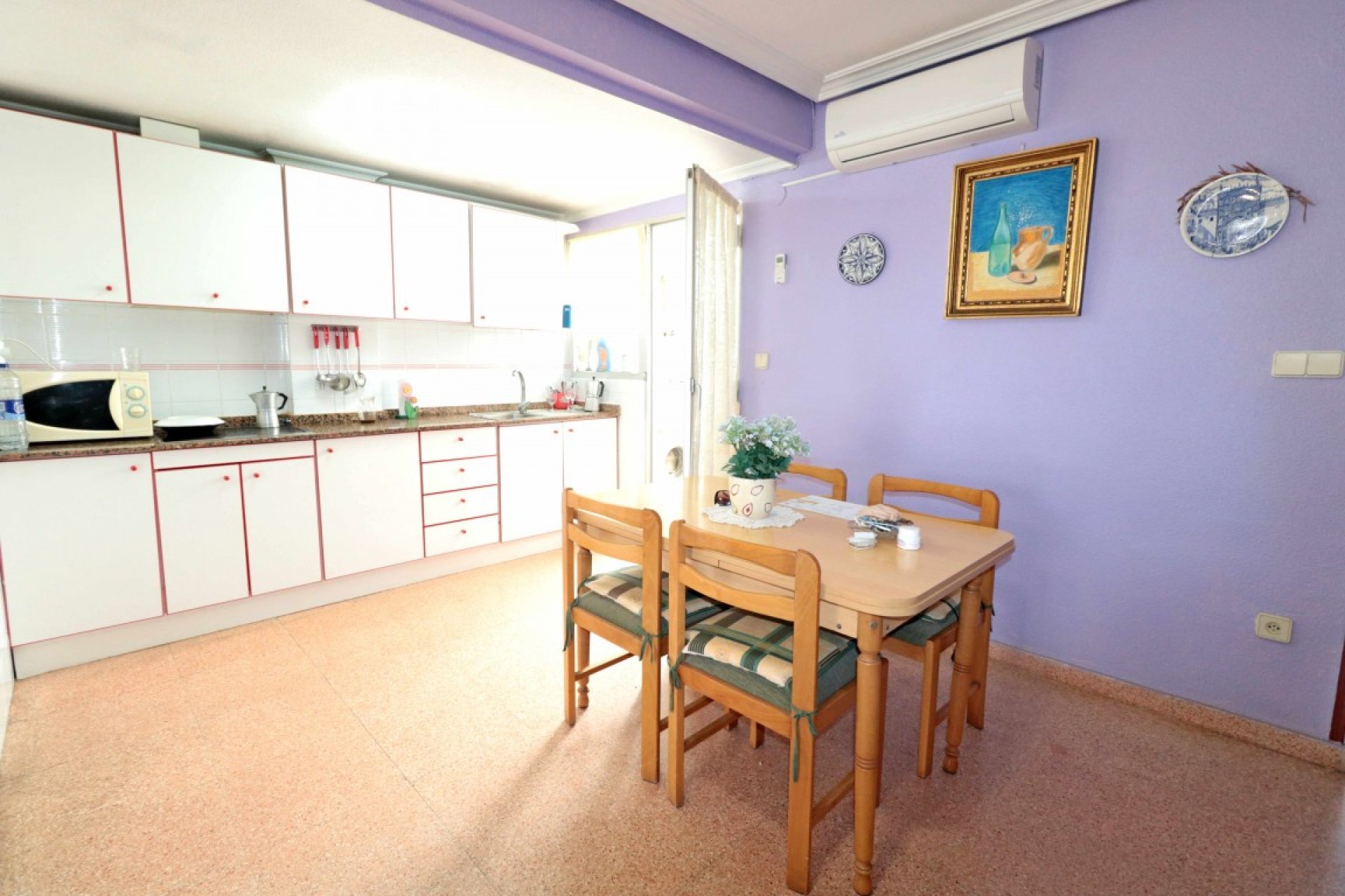 Resale - Apartment -
Playa Del Acequion - Costa Blanca