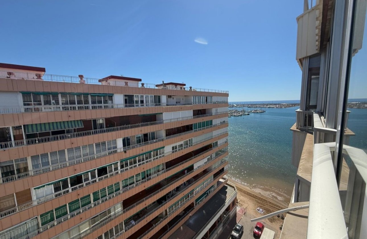 Resale - Apartment -
Playa Del Acequion - Costa Blanca