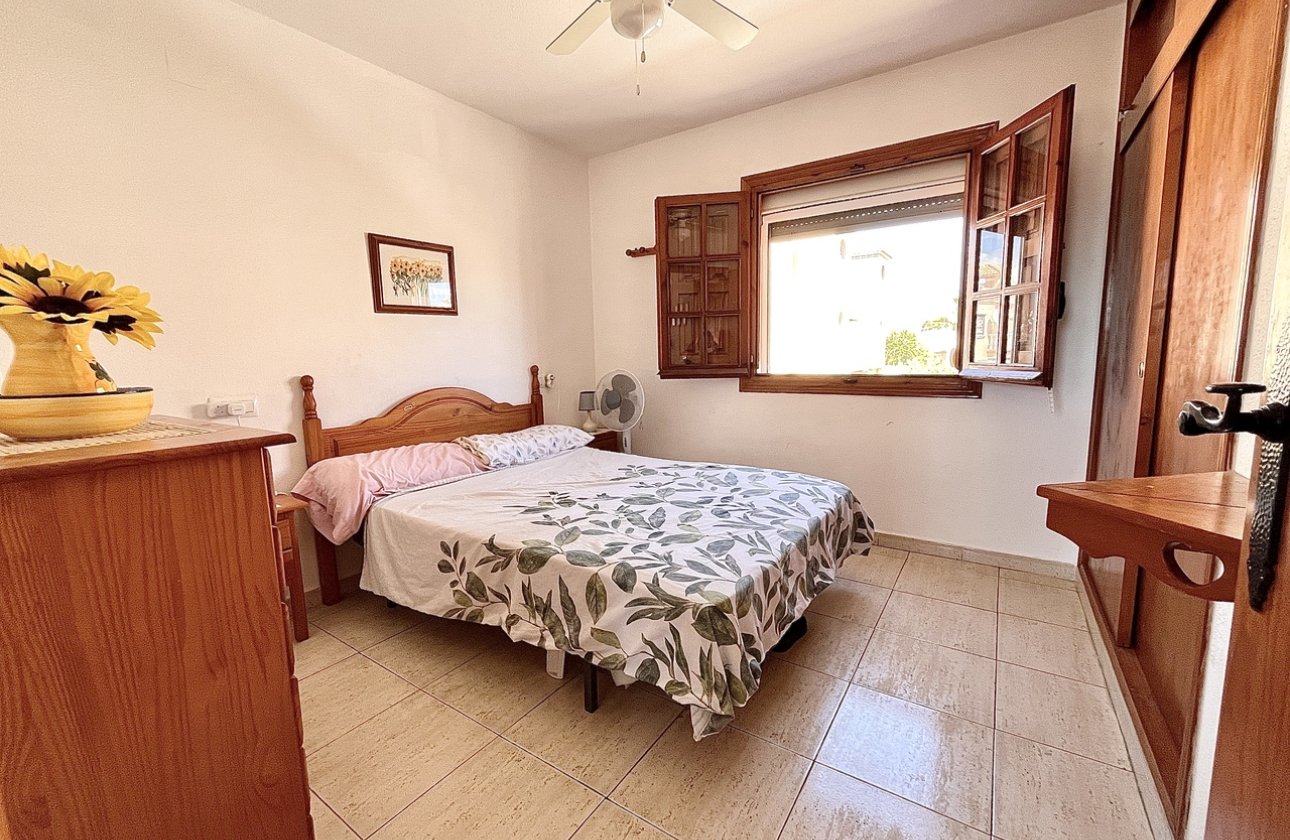 Resale - Apartment -
Playa Flamenca - Costa Blanca