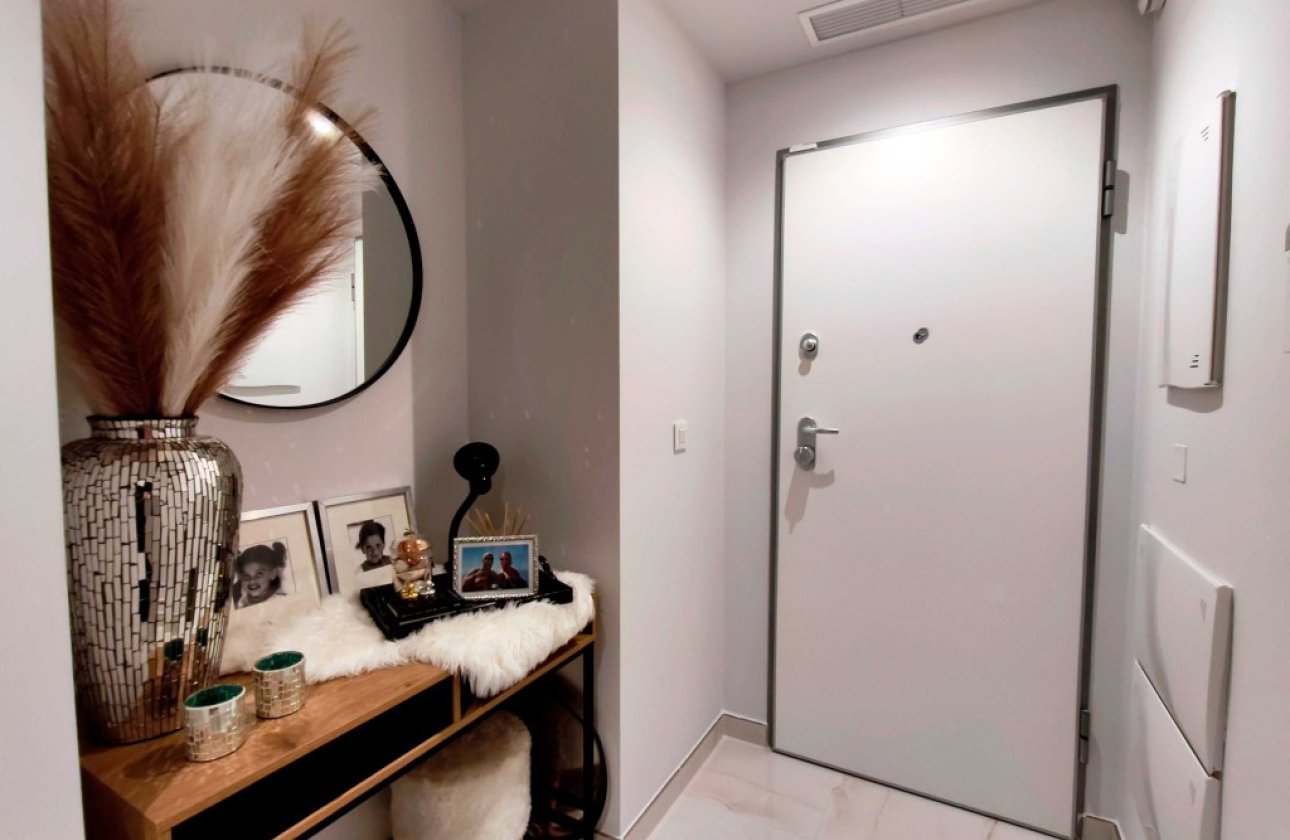 Resale - Apartment -
Playa Flamenca - Costa Blanca