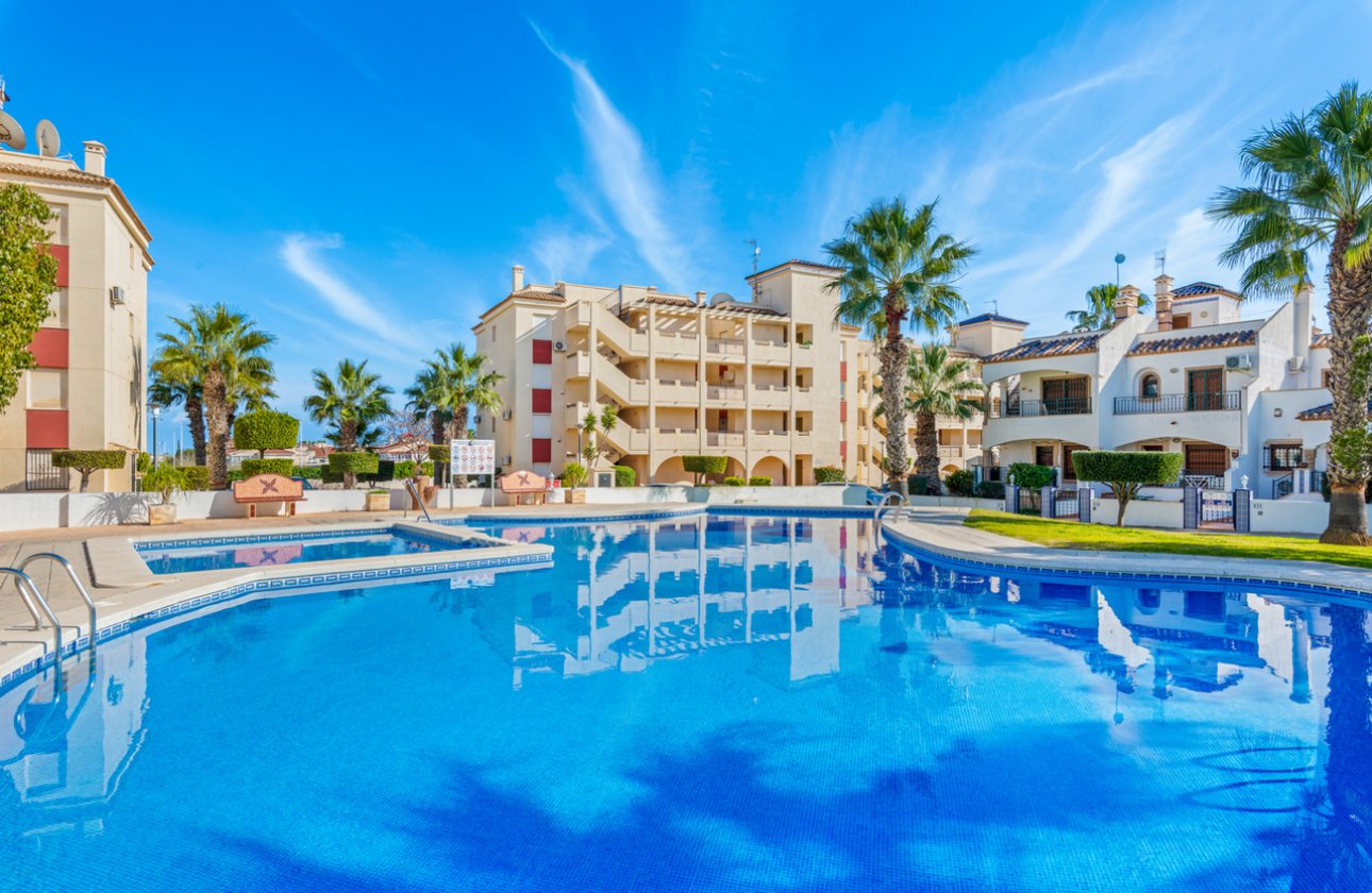 Resale - Apartment -
Playa Flamenca - Costa Blanca