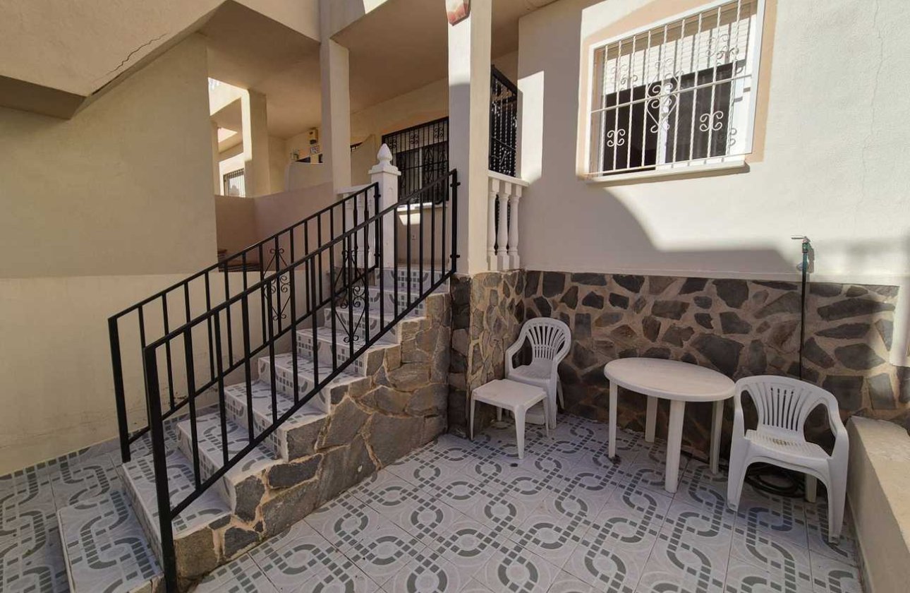 Resale - Apartment -
Playa Flamenca - Costa Blanca