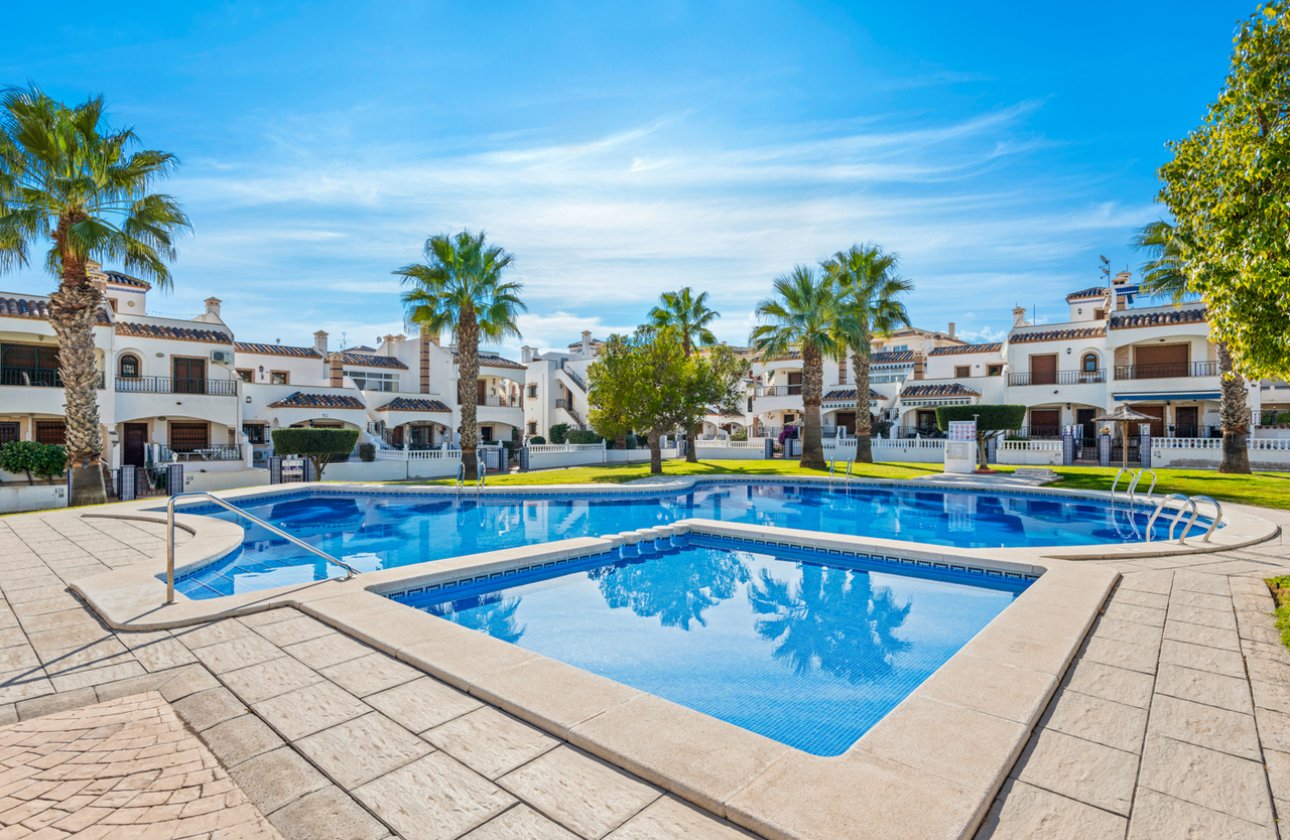 Resale - Apartment -
Playa Flamenca - Costa Blanca