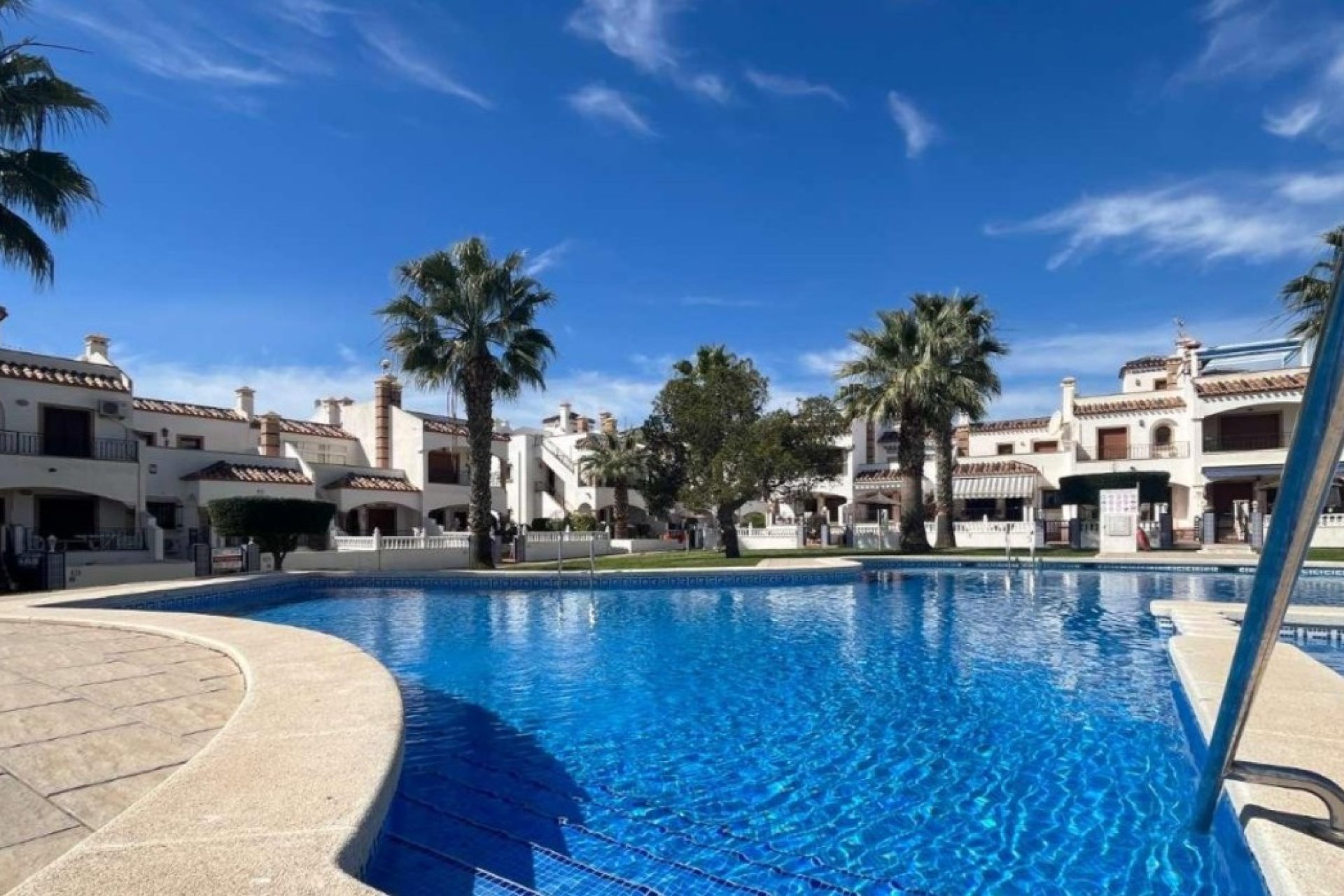 Resale - Apartment -
Playa Flamenca - Costa Blanca
