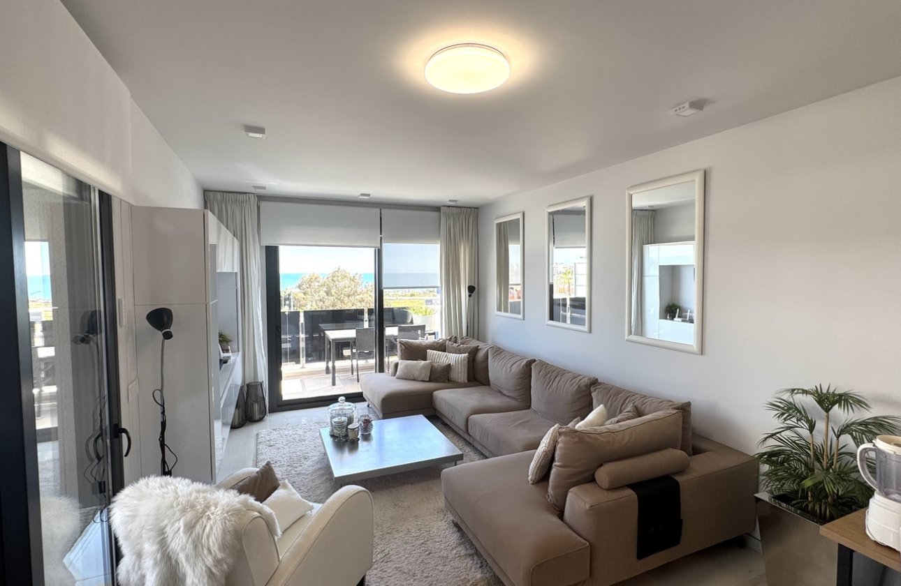 Resale - Apartment -
Playa Flamenca - Costa Blanca