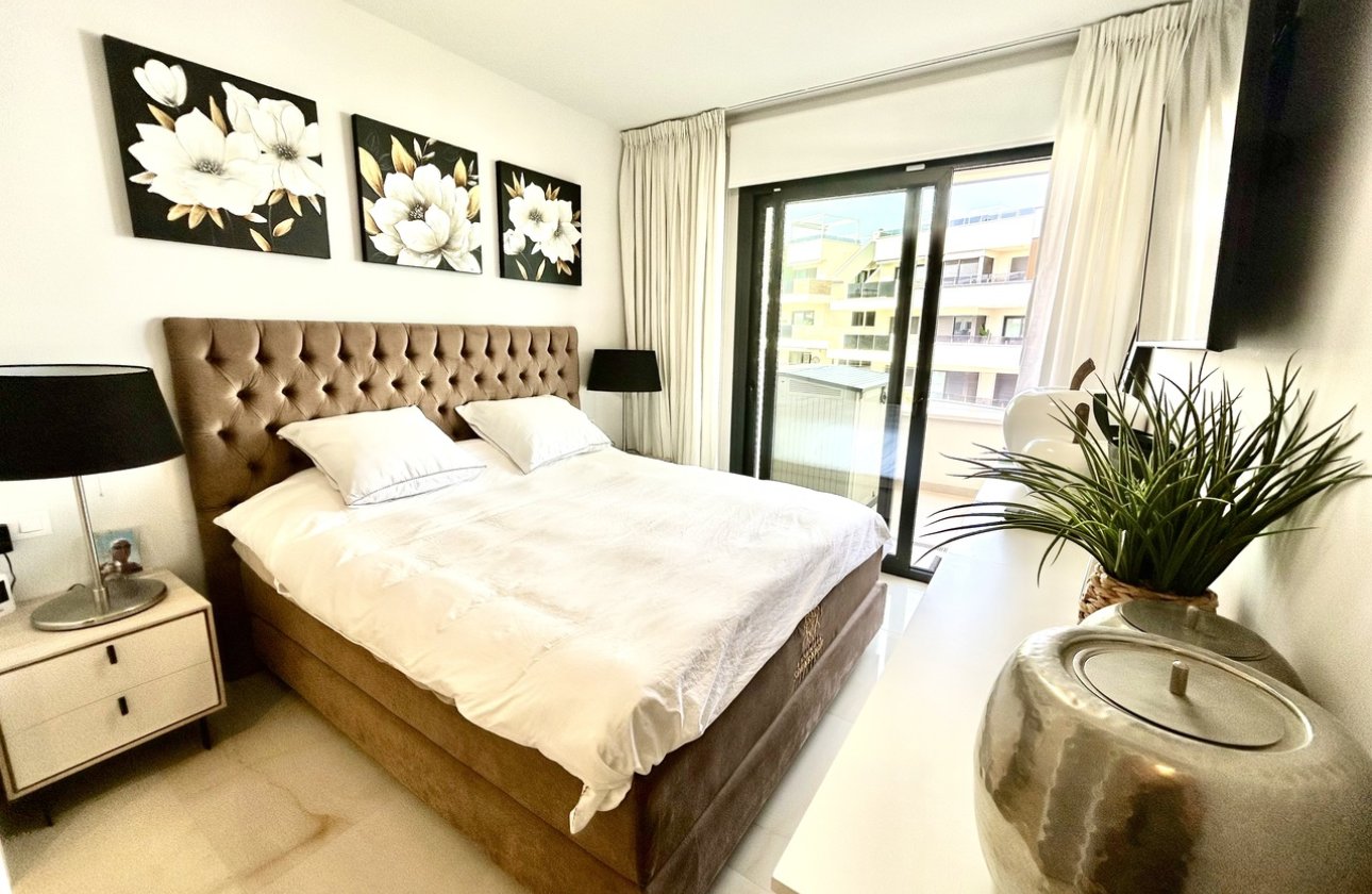 Resale - Apartment -
Playa Flamenca - Costa Blanca