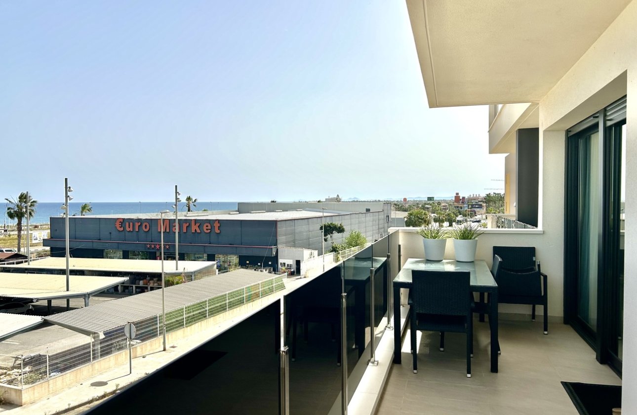 Resale - Apartment -
Playa Flamenca - Costa Blanca