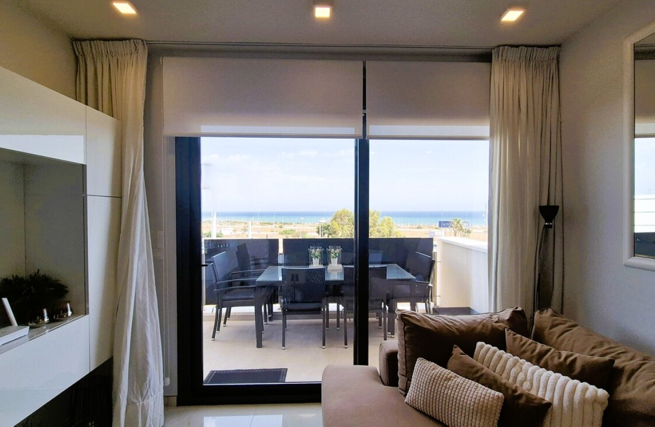 Resale - Apartment -
Playa Flamenca - Costa Blanca
