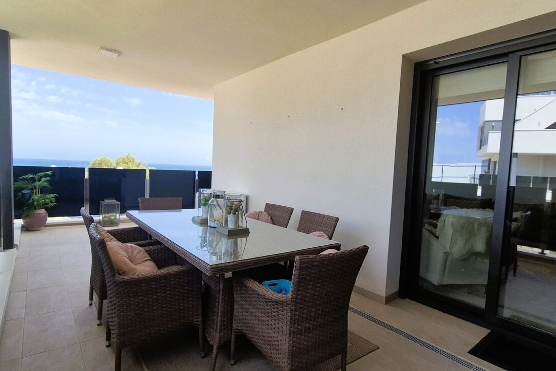 Resale - Apartment -
Playa Flamenca - Costa Blanca
