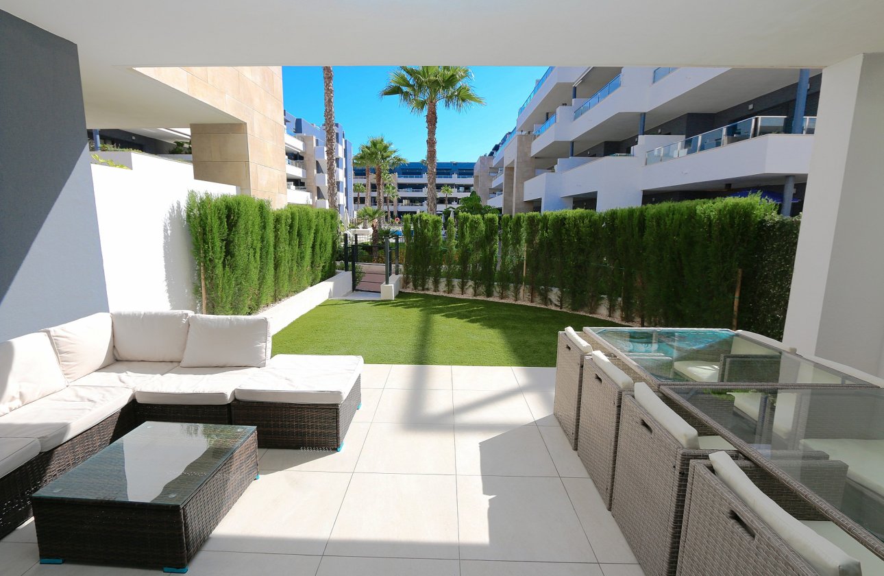 Resale - Apartment -
Playa Flamenca - Costa Blanca