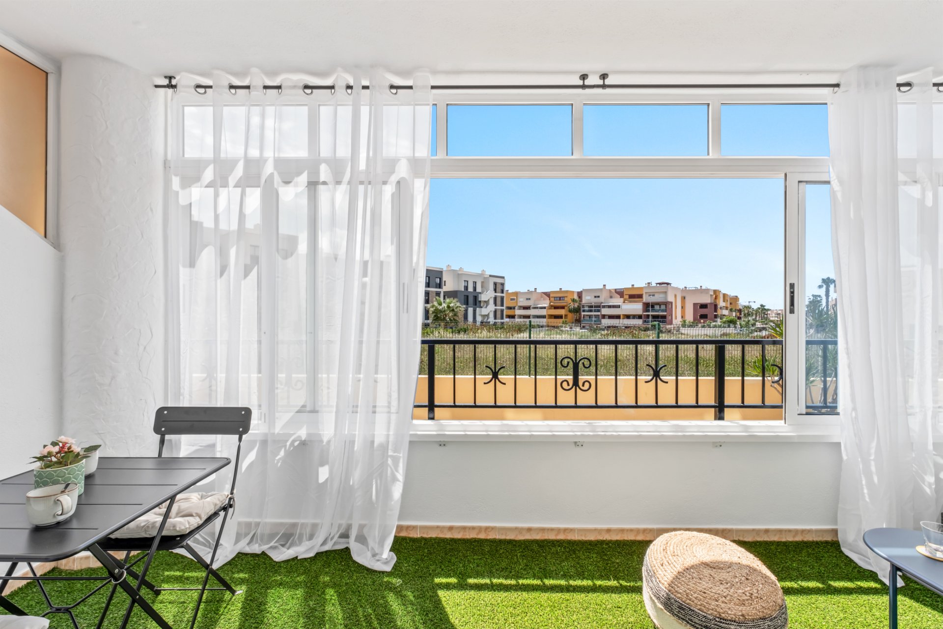 Resale - Apartment -
Playa Flamenca - Costa Blanca