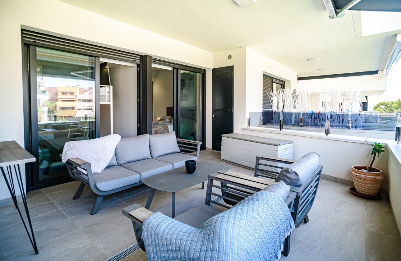 Resale - Apartment -
Playa Flamenca - Costa Blanca