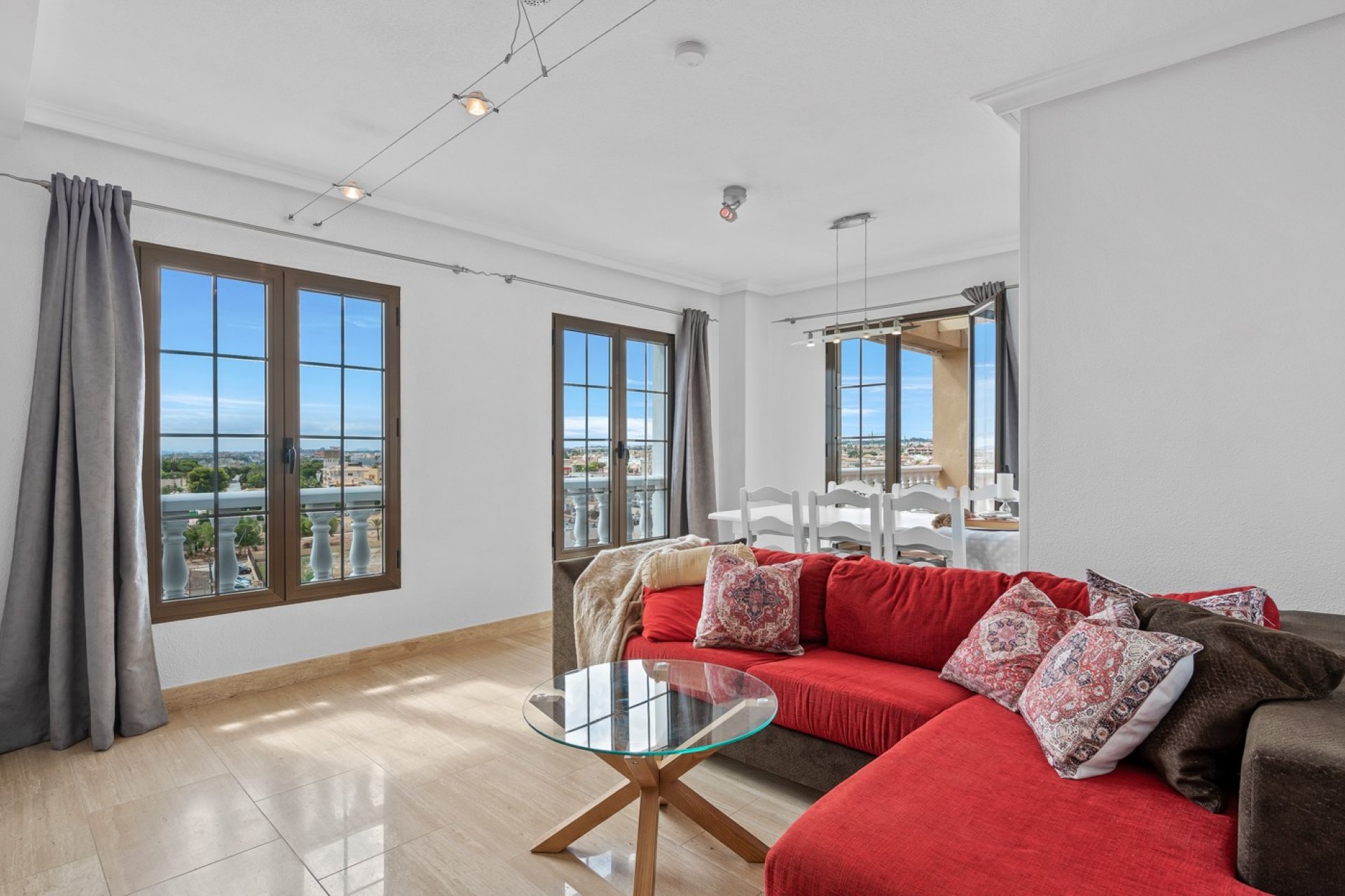 Resale - Apartment -
Punta Prima - Costa Blanca