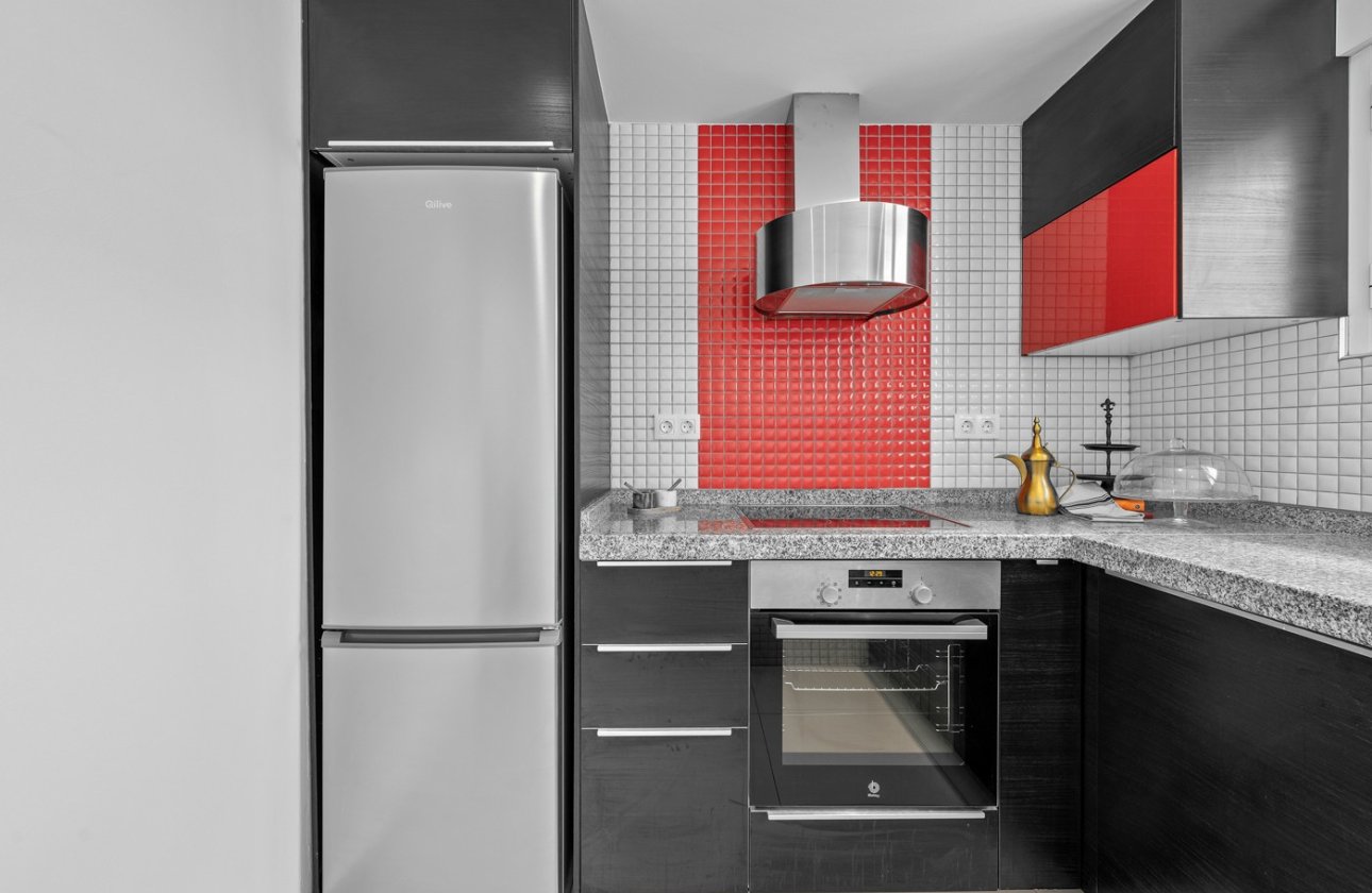 Resale - Apartment -
Punta Prima - Costa Blanca