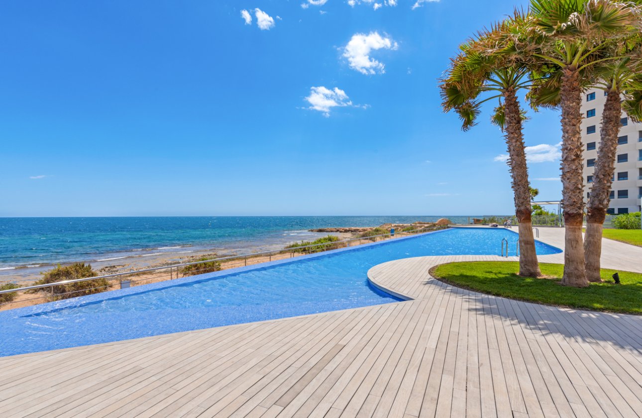 Resale - Apartment -
Punta Prima - Costa Blanca