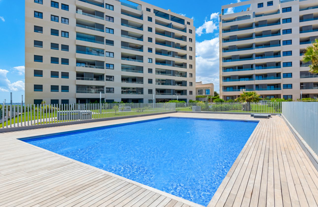 Resale - Apartment -
Punta Prima - Costa Blanca