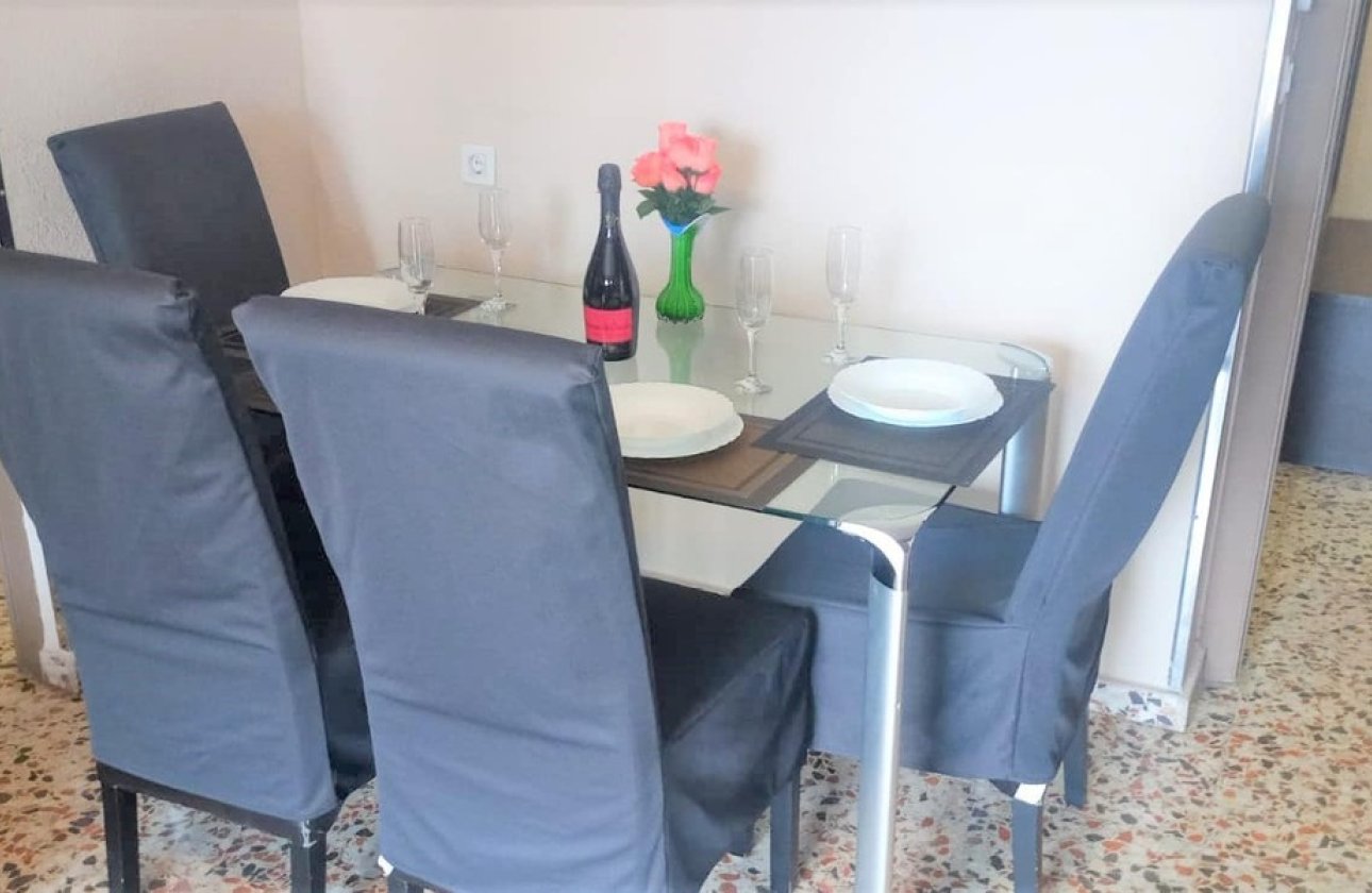Resale - Apartment -
Punta Prima - Costa Blanca